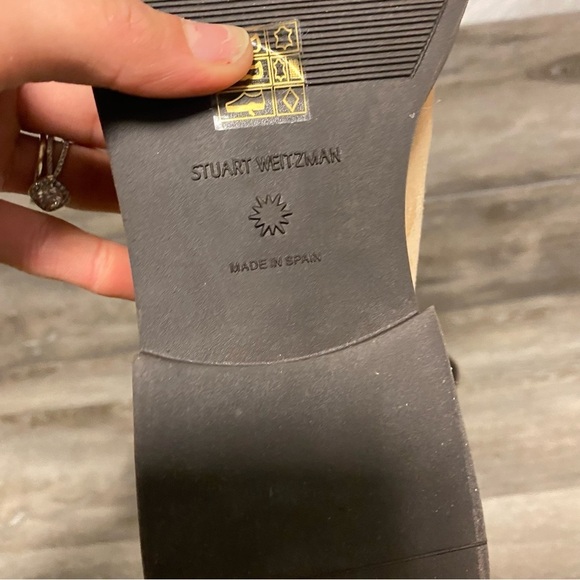 Stuart Weitzman | Alpine Cozy Suede & Shearling Chelsea Boot - Picture 9 of 13